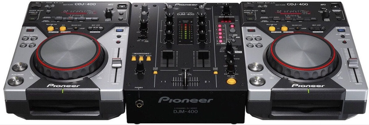 Pioneer CDJ 400 and Pioneer DJM 400 mixer